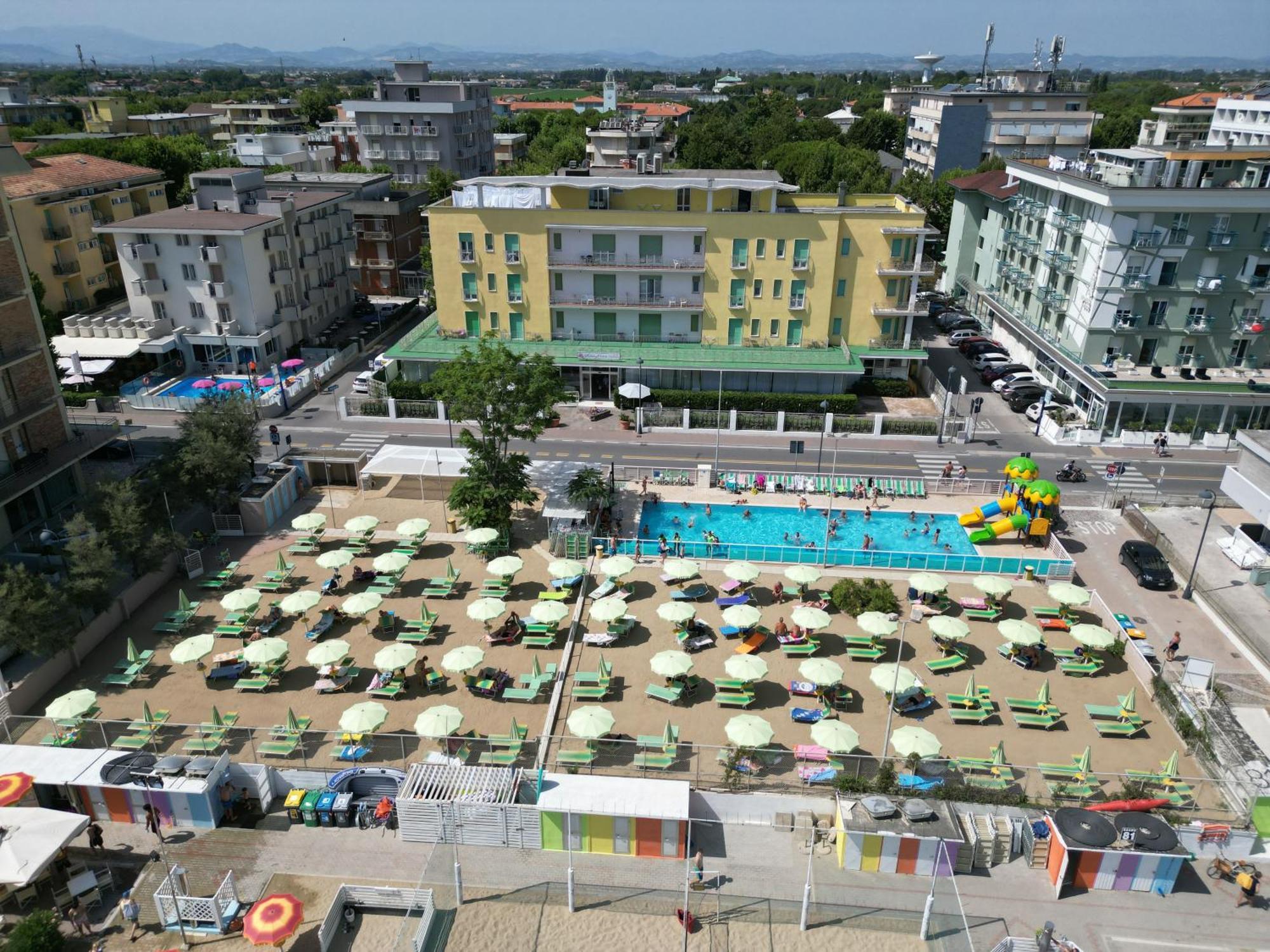 Hotel Holiday Park Bellaria-Igea Marina Esterno foto