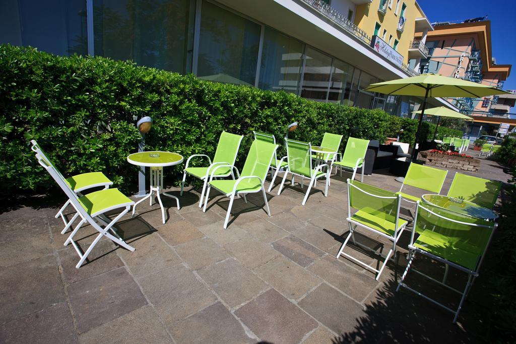 Hotel Holiday Park Bellaria-Igea Marina Esterno foto