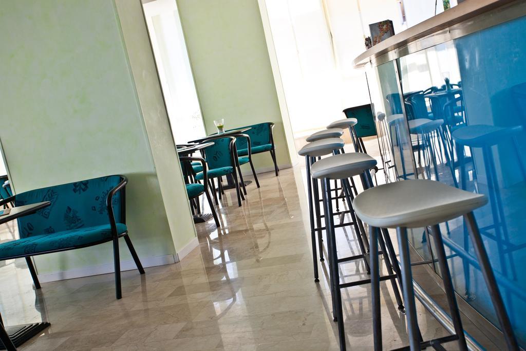 Hotel Holiday Park Bellaria-Igea Marina Esterno foto
