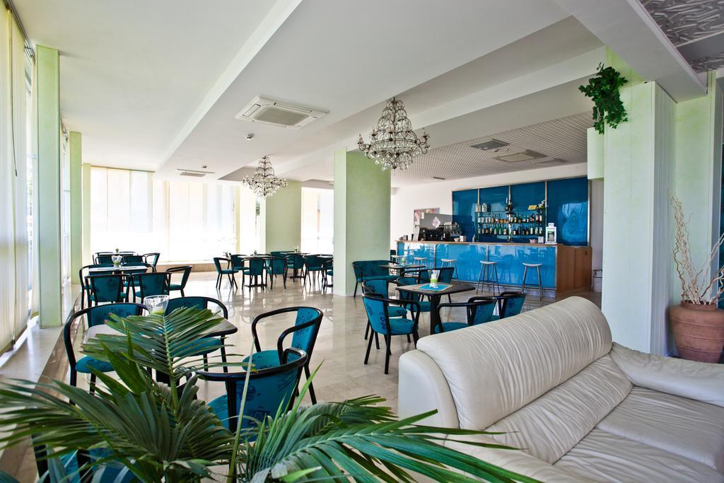 Hotel Holiday Park Bellaria-Igea Marina Esterno foto