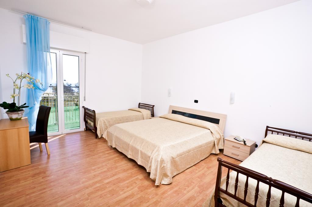Hotel Holiday Park Bellaria-Igea Marina Esterno foto