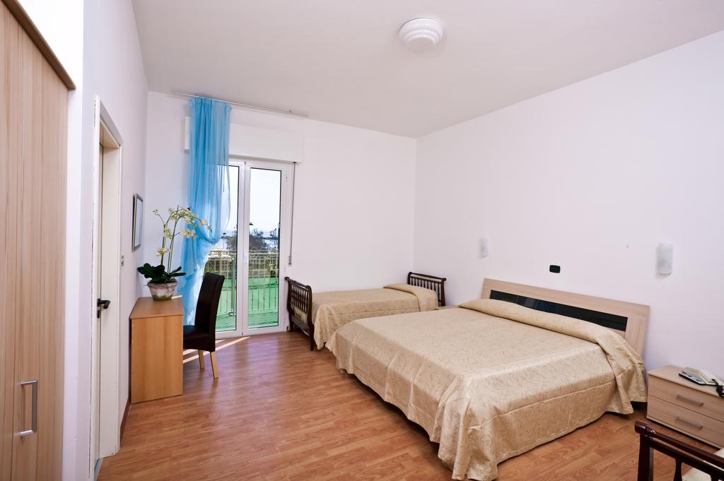 Hotel Holiday Park Bellaria-Igea Marina Camera foto