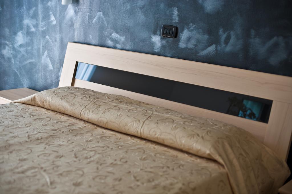 Hotel Holiday Park Bellaria-Igea Marina Esterno foto