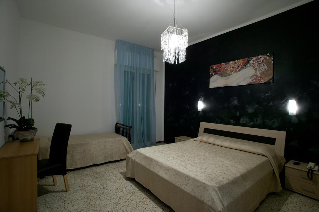 Hotel Holiday Park Bellaria-Igea Marina Camera foto